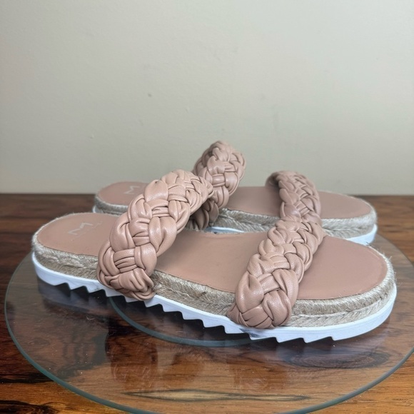 Marc Fisher Jaimee Sandal - Picture 7 of 16